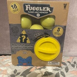 Mini Stationery Vending Machine Fuggler - Yellow